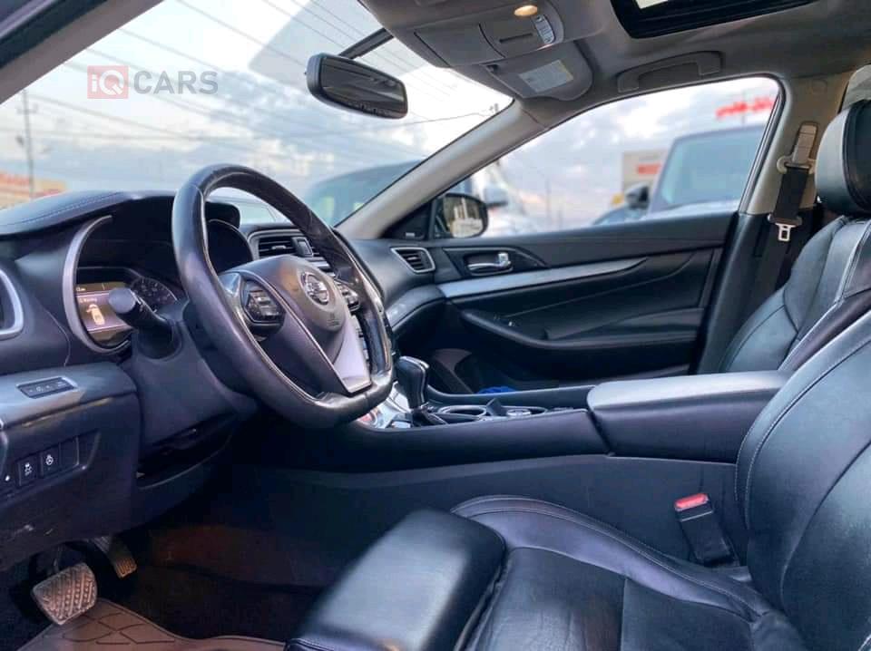 نيسان ماكسيما